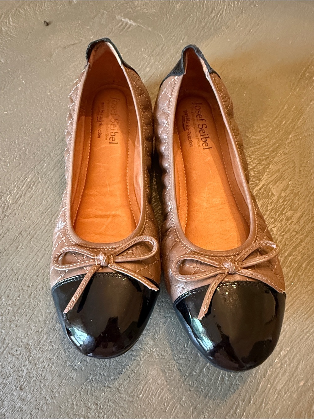 Josef Seibel quilted flats 38
